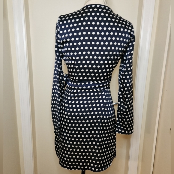 Retro polkadot wrap dress - Picture 4 of 12